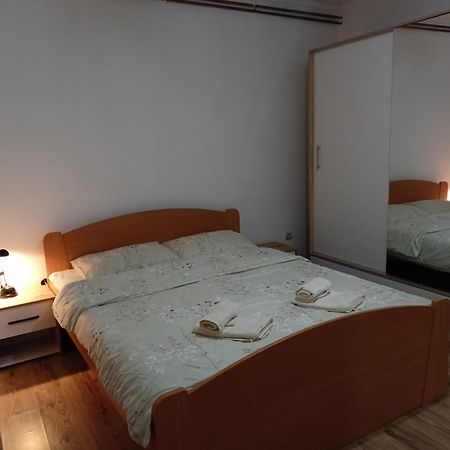 Apartmani Dora Leskovac Leskovac  Exterior foto