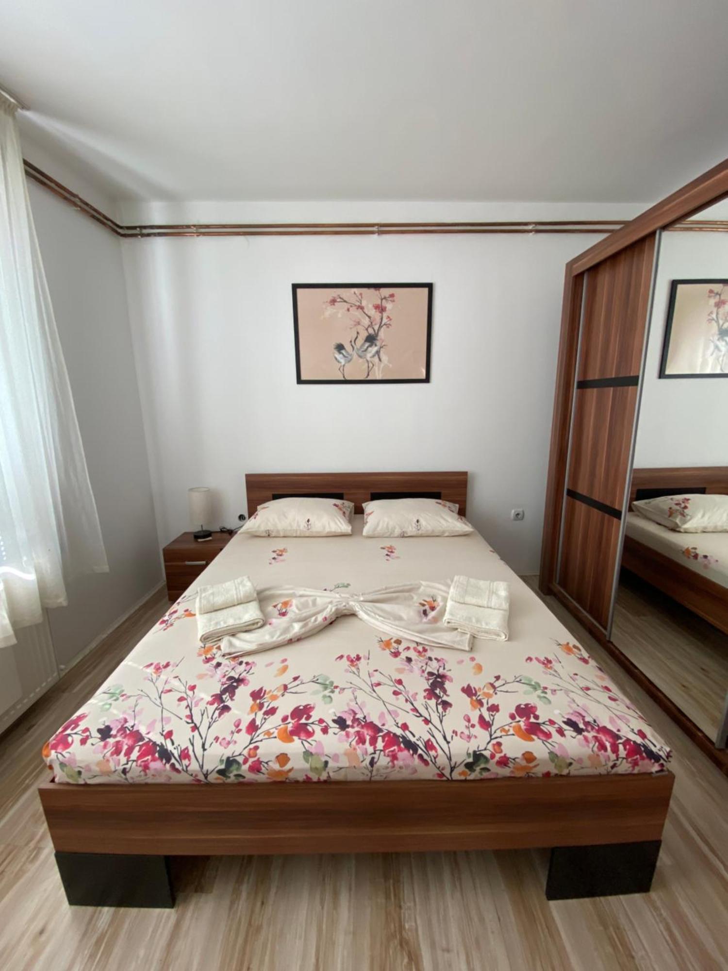 Apartmani Dora Leskovac Leskovac  Exterior foto