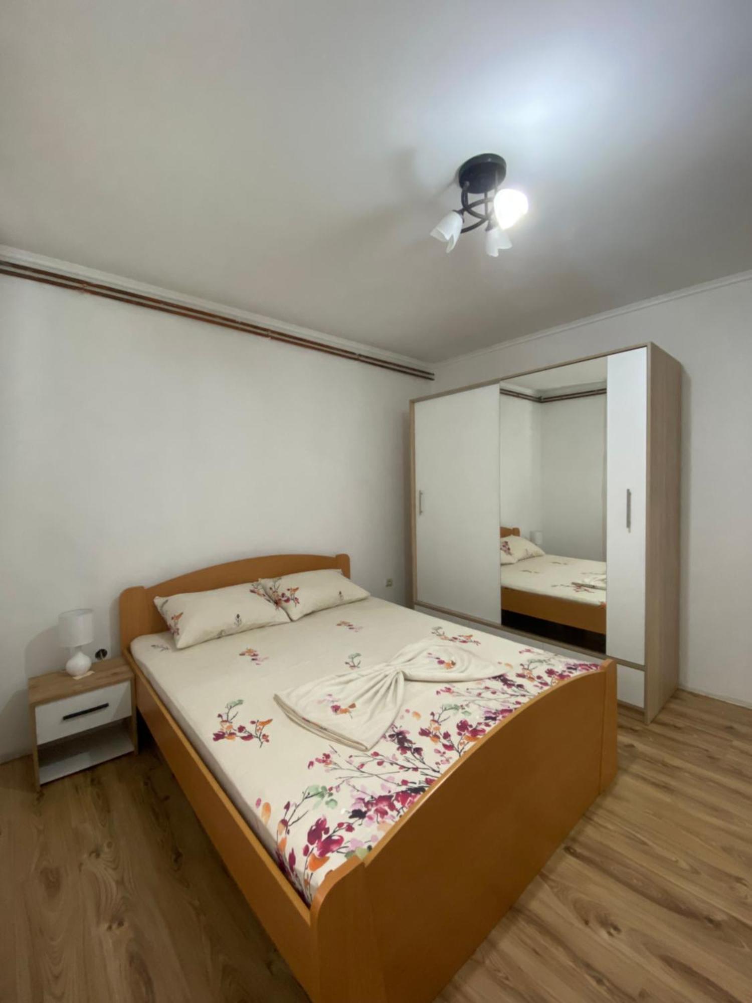 Apartmani Dora Leskovac Leskovac  Exterior foto