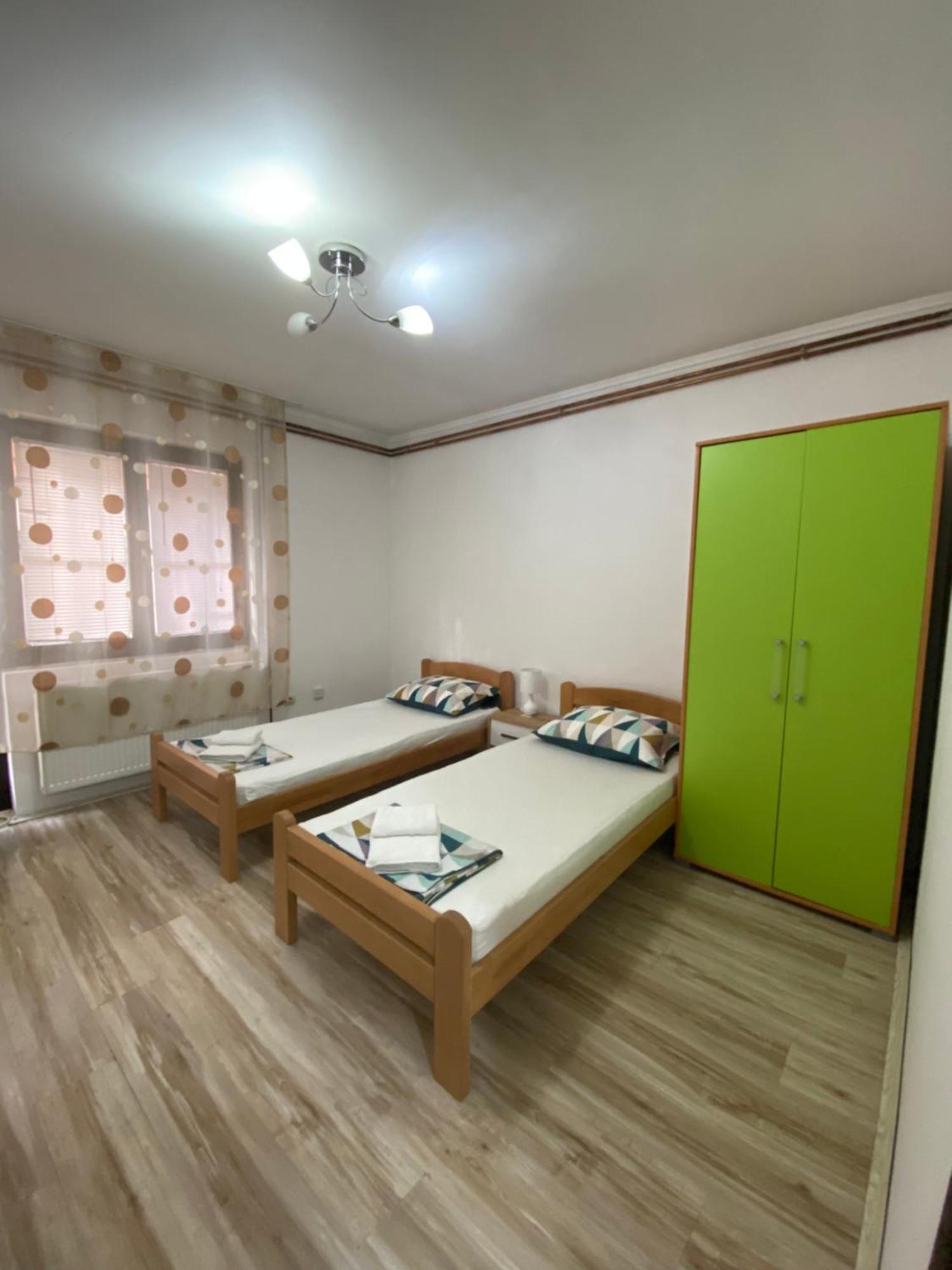 Apartmani Dora Leskovac Leskovac  Exterior foto
