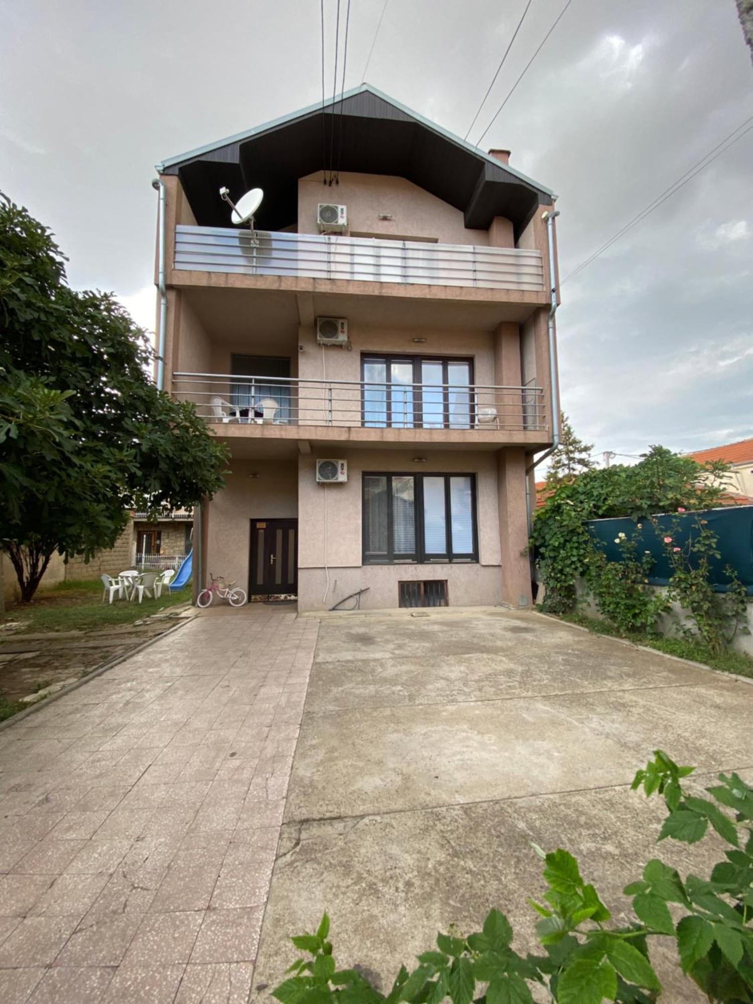 Apartmani Dora Leskovac Leskovac  Exterior foto