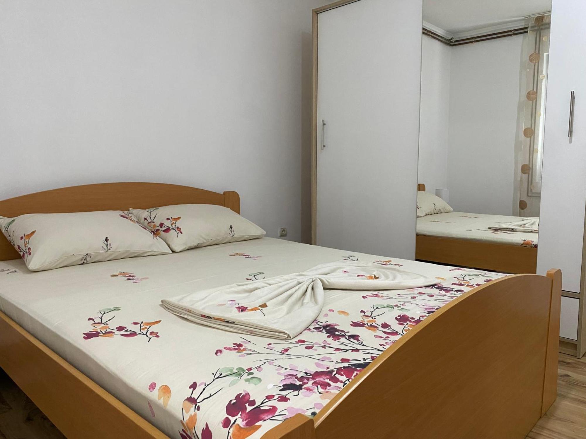 Apartmani Dora Leskovac Leskovac  Exterior foto